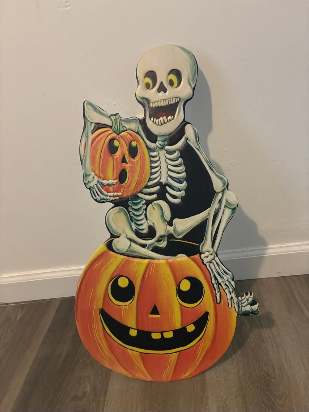 NWT- 23” Skeleton & Jack-o-lanterns Halloween Metal Easel Stand Sign Porch Decor